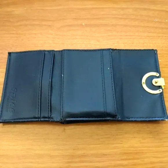 Spice Edition Wallet💥PRICE DROP💥 - Picture 5 of 7